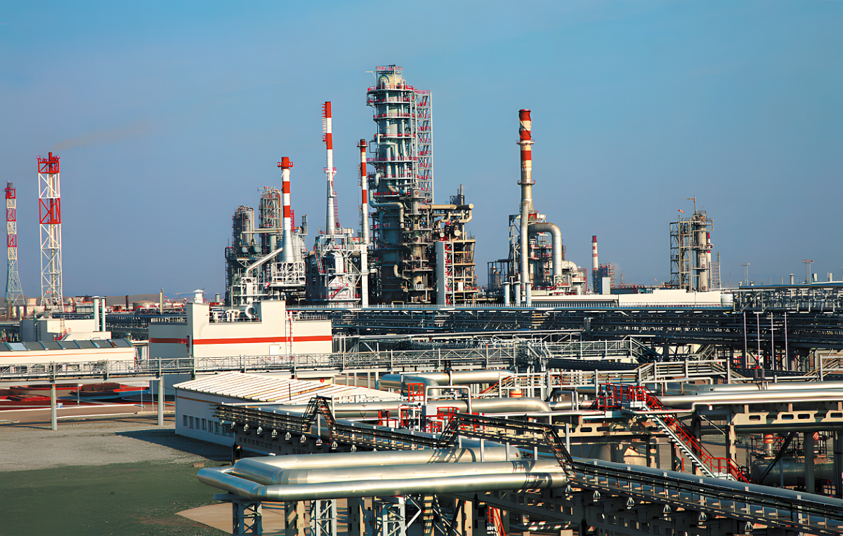 Монтаж системы электрообогрева на установке замедленного коксования комбината «Лукойл-Пермнефтеоргсинтез»